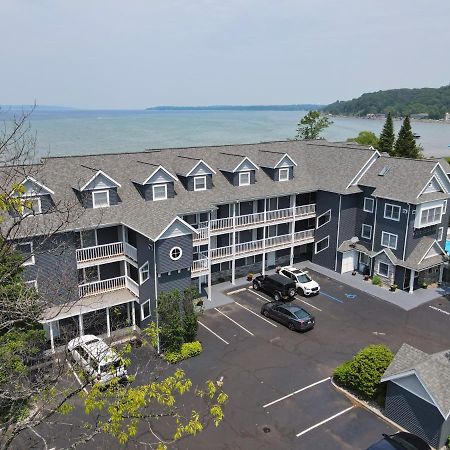 103 North Shore Inn Traverse City Exterior foto