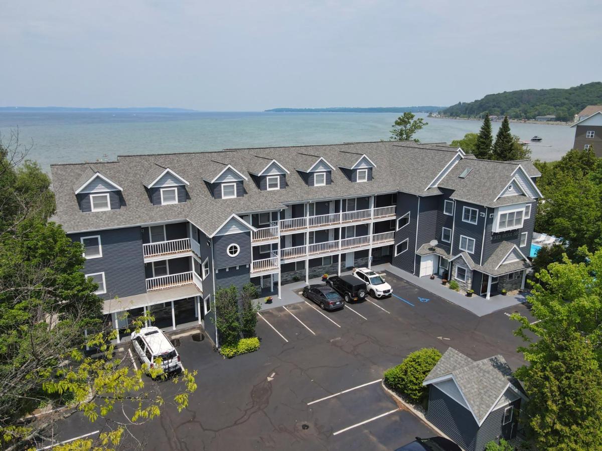 103 North Shore Inn Traverse City Exterior foto